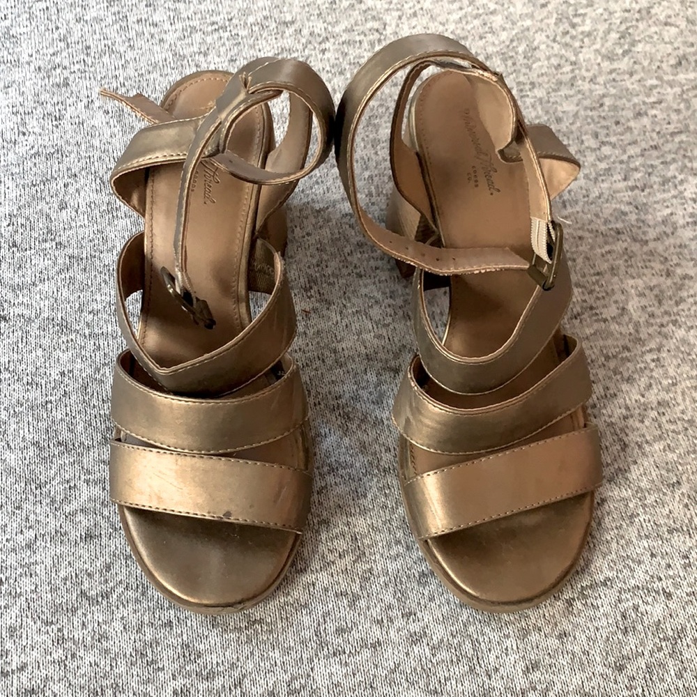 Universal Thread Gold Sandals